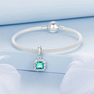 Migliore qualità Design di nicchia singolo oggetto S925 argento Sterling elegante misteriosa collana con pendente verde chiaro - Product Image 2