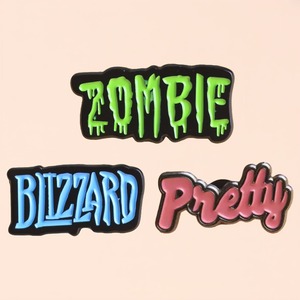 Spilla in lega alla moda <span class=keywords><strong>e</strong></span> unica, con design a lettera '<span class=keywords><strong>Zombie</strong></span> Blizzard', per vestiti <span class=keywords><strong>e</strong></span> borse - Product Image 1