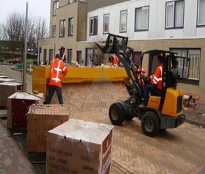 Camino de carretera móvil Pavimentación Máquina pavimentadora de ladrillos automática Ladrillos de construcción o piedras Colocación de albañil - Product Image 6
