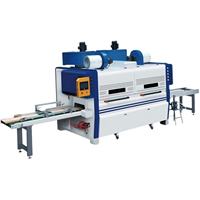 Machine automatique de pulvérisation et de coloration pour le travail du bois, équipement de revêtement par pulvérisation pour surfaces de portes en bois