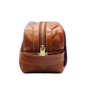 กระเป๋าเครื่องสำอางหนังแท้ทรงร่มสีน้ำเงินเข้มคลาสสิก - Product Image 4