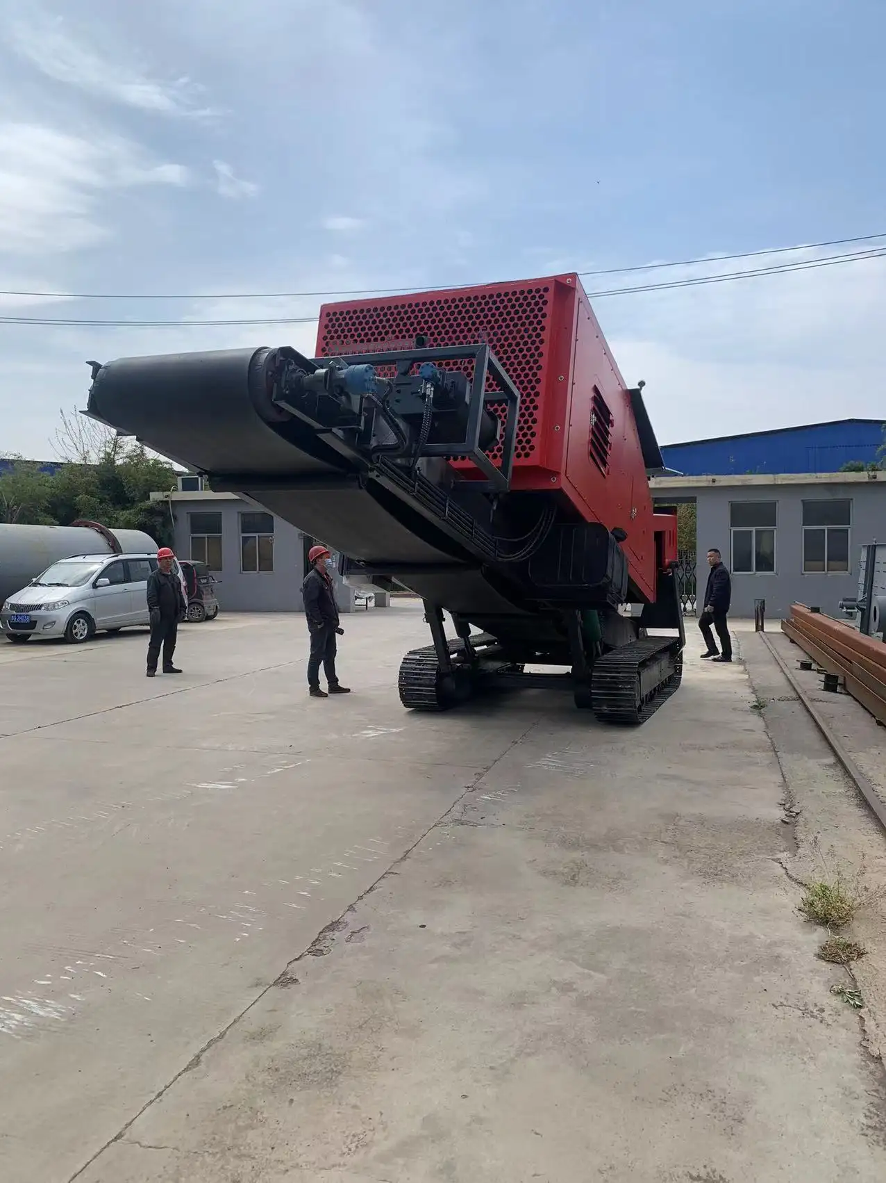 Broyeur mobile Broyeur à bois Machine de déchiquetage industrielle