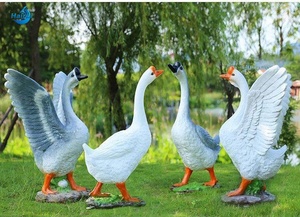 Décorations extérieures en résine sur mesure pour fermes familiales et parcs - Sculptures d'animaux tels que des coqs en fibre de verre - Product Image 2