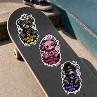 Autocollant Adhésif Vinyle Découpé Personnalisé avec Logo Ours Graffiti, Couronne et Chaîne Brodés pour Skateboard et Casque