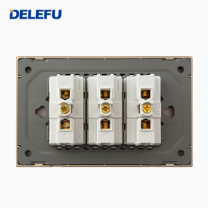 Delefu Thiết kế bảng kính của ổ cắm sạc nhanh tiêu chuẩn Ý (Type-C 20W + USB kép) - Product Image 6