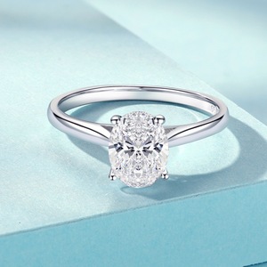 <span class=keywords><strong>Bague</strong></span> <span class=keywords><strong>de</strong></span> <span class=keywords><strong>fiançailles</strong></span> <span class=keywords><strong>en</strong></span> <span class=keywords><strong>argent</strong></span> pur S925 plaqué or <span class=keywords><strong>de</strong></span> qualité européenne, sertie <span class=keywords><strong>de</strong></span> zircone ovale et <span class=keywords><strong>de</strong></span> moissanite véritable, pour femmes, vente <span class=keywords><strong>en</strong></span> gros <span class=keywords><strong>en</strong></span> usine <span class=keywords><strong>de</strong></span> bijoux - Product Image 2