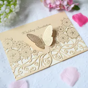 بطاقات تهنئة فاخرة مخصصة من الدانتيل الفراشة بطاقات دعوة لبطاقات قائمة الحفلات لحفل الزفاف