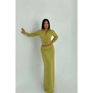 ชุดเซ็ตสองชิ้นสีเขียวมะกอก ไลอแน ผ้าถักคุณภาพสูง ทรงเข้ารูป สไตล์ลำลอง สำหรับฤดูร้อน ความยาวระดับเข่า แบบเรียบสีพื้น ตัดเย็บตามสั่ง - Product Image 3