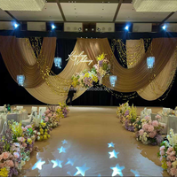 Voilages élégants préfabriqués sur mesure, grandes franges, draperies et cantonnières pour la décoration de mariage