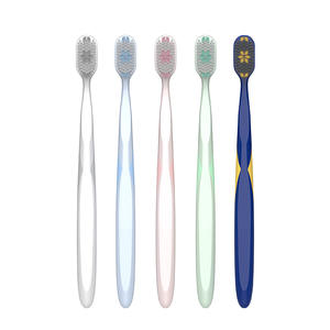 Brosse à dents personnalisable à motif floral pour adulte, à poils souples en nylon, pour usage domestique, design ergonomique. - Product Image 2