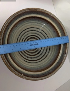 Tazón de cerámica de alta demanda con elegante acabado esmaltado para uso en el hogar, cocina, restaurante y hotel, disponible para la venta. - Product Image 1