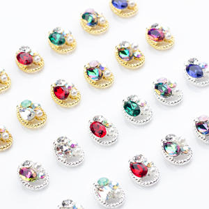 Joyería Xuanjia K9, Estilo Japonés, Ovalada, en Forma de Lágrima, con Diseño de Corona, Aleación de Proteína, Joyería Hueca con Incrustaciones de Diamantes - Product Image 1