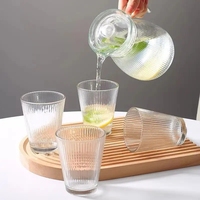Ensemble de Boissons Côtes en Gros Élégante Carafe et Quatre Verres Bouilloire à Eau Froide de Qualité Alimentaire Théière en Verre Style Américain