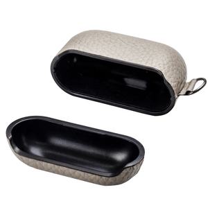 Housse <span class=keywords><strong>de</strong></span> protection en cuir <span class=keywords><strong>de</strong></span> vache pour <span class=keywords><strong>Airpods</strong></span> Pro 1 2 3 Versions, nouveau Design <span class=keywords><strong>de</strong></span> <span class=keywords><strong>marque</strong></span> <span class=keywords><strong>de</strong></span> luxe OEM ODM pour <span class=keywords><strong>Airpods</strong></span> 2022 - Product Image 5