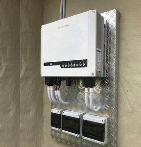 Certificat TUV CE <span class=keywords><strong>Goodwe</strong></span> GW3648D-ES <span class=keywords><strong>GW5048D</strong></span>-ES 3600w 5000w Onduleur solaire hybride - Product Image 4