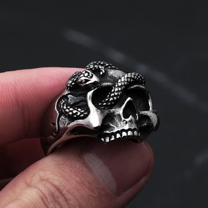 Yunnique – bague crâne de serpent pour hommes, bijoux Punk de style sombre pour Halloween, bagues à la mode, ton argenté, taille 8 9 10 11 12 - Product Image 4