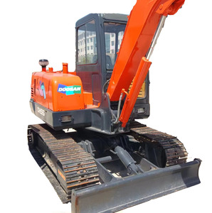 รถขุด Doosan DH55 มือสองราคาถูก 5 ตัน ประสิทธิภาพสูง ระบบไฮดรอลิกแบบตีนตะขาบ พร้อมเกียร์ แบริ่ง เครื่องยนต์ ปั๊ม มอเตอร์ และเกียร์ Kawasaki - Product Image 2