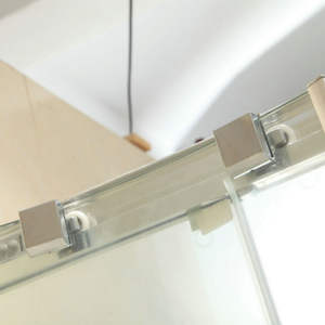 ดีไซน์กระจกอาบน้ำแบบสไลด์ขนาด8มม. หนาพร้อมโปรไฟล์อลูมิเนียมโครเมี่ยม - Product Image 3