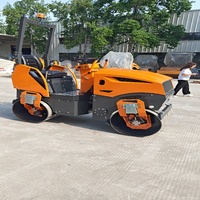 Compacteur vibrant à double tambour UCM 1,5 tonne, mini-compacteur routier, composants de base pour engins de construction, puissance de fouillis élevée 28KN