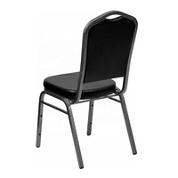 Chaise de banquet en métal durable au design italien moderne avec siège en cuir empilable pour une utilisation en extérieur et en intérieur