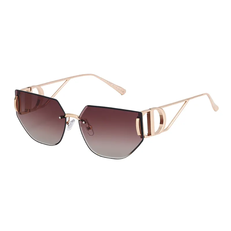 Prix favorable d'usine UV400 lunettes de soleil dégradées multicolores oeil de chat luxe dame accessoires de mode sans monture bleu or unisexe