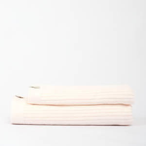 Juego de Toallas de Algodón Santini de 2 Piezas para Cara y Baño, Diseño de Rayas en Terciopelo, Suaves, Lisas y Absorbentes - Product Image 5