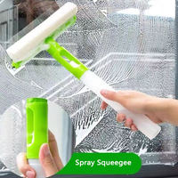 Brosse de nettoyage de vitres 3-en-1 avec vaporisateur d'eau et longue poignée pour le nettoyage multi-surfaces des vitres de douche, des miroirs et de la voiture