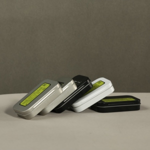 Petit étui à cigarettes à couvercle articulé personnalisé en étain Cadeau Bonbons Menthe Maquillage Outils Stockage Conteneur Rectangulaire Boîte en métal - Product Image 5