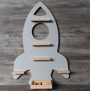 Fusée en bois personnalisée décoration de chambre d'enfant boîte à musique Tonie Toniebox étagère Regal - Product Image 4