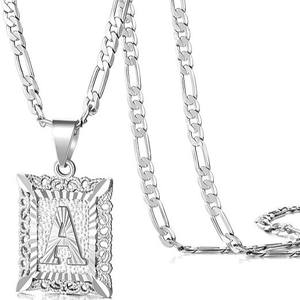 Collar con Colgante Cuadrado de Letra Personalizado Unisex de Aleación de Zinc Dorado con Cadenas - Joyería de Diseño de Alta Gama - Product Image 5