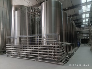 Équipement complet <span class=keywords><strong>de</strong></span> brassage <span class=keywords><strong>de</strong></span> <span class=keywords><strong>bière</strong></span> en acier inoxydable SUS304, cuve <span class=keywords><strong>de</strong></span> fermentation automatique - Product Image 5
