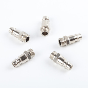 Acoplador Rápido Neumático Europeo Macho G14 con Rosca Externa - Product Image 1