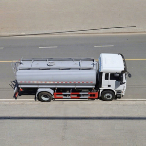 Camion-citerne Shacman 4x2 10 tonnes diesel/essence pour le transport de produits dangereux à vendre - Product Image 5