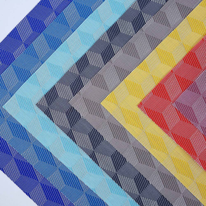 <span class=keywords><strong>Pas</strong></span> <span class=keywords><strong>cher</strong></span> Vente en gros Restaurant Hôtel Cuisine Antidérapant Résistant à la chaleur carré Vinyle Pvc <span class=keywords><strong>Assiette</strong></span> à dîner Tapis de table à manger Sets de table - Product Image 3