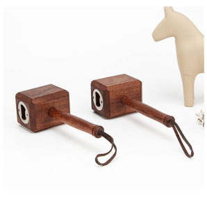 Piezas de madera de sapele mecanizadas con precisión por CNC para abridor de botellas de escritorio personalizado, decoración de oficina y artesanías. - Product Image 3