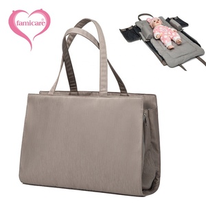 Sac à couches 3 en 1 pour <span class=keywords><strong>bébé</strong></span> Fourre-tout avec poste à langer Berceau pliable pour <span class=keywords><strong>bébé</strong></span> Lit de voyage Portable Sac à main Berceau <span class=keywords><strong>Matelas</strong></span> pour maman - Product Image 1
