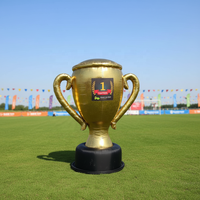 Trophée gonflable personnalisé en forme de coupe dorée, avec personnage de championnat, pour tournoi sportif, cérémonie de remise de prix, exposition événementielle, centre commercial, jeu