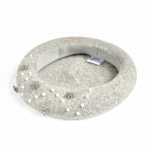 Nouveau Béret en Laine Grise pour Femme, Automne Hiver, Style Décontracté, en Polaire Doux, avec Fleur Cousue Main et Perles Lourdes, Effet 3D - Product Image 2