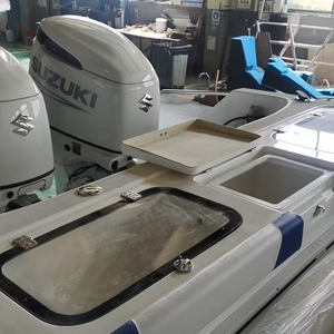 Barco de Pesca de 9.5 <span class=keywords><strong>Metros</strong></span> para Mar Abierto, Barco de FRP con Consola Central y Motor Fuera de Borda, Embarcación de Pesca Marina Personalizada OEM ODM OBM - Product Image 5