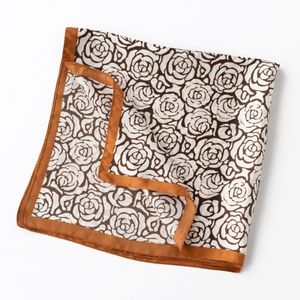 女性シルクスカーフサプライヤーカスタムプリント100% シルクサテンカラフルフラワービッグスクエアスカーフ女性用 - Product Image 4