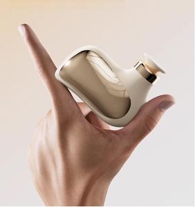 Nuovo Arrivo: Massaggiatore Muscolare Portatile a Percussione Profonda, <span class=keywords><strong>Mini</strong></span> Pistola Massaggiante Elettrica per Viso e Corpo con Potente Vibrazione - Product Image 1