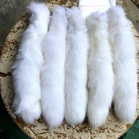 Vente en gros de fourrure de queue de renard blanc de haute qualité pour vêtements et artisanat