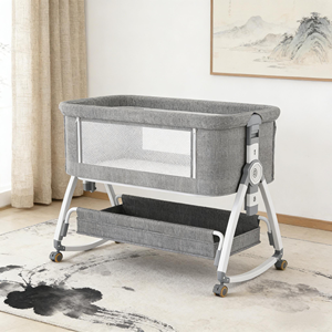 Cuna Portátil para Bebé con Ruedas, Altura Ajustable, Cesta de Almacenamiento y Ventana de Malla para Recién Nacidos - Product Image 3