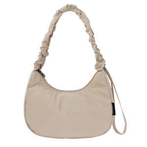 กระเป๋าสะพายไหล่แบบสายเดี่ยวเรียบง่าย สไตล์ Preppy ลายตัวอักษร ปิดด้วยซิป ขนาด 7 นิ้ว น้ำหนักเบา ผลิตจากผ้าโพลีเอสเตอร์รีไซเคิล แบรนด์ SENDA - Product Image 1