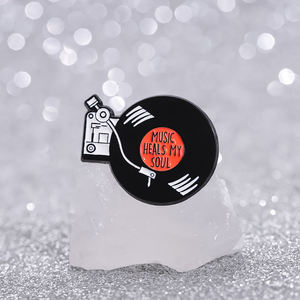 Alfileres de esmalte de discos de música Retro personalizados, broches 'Music Heals My Soul', insignias de solapa, regalo de joyería de Metal divertido para niños y amigos - Product Image 5