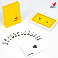 Cartes à jouer de poker personnalisées imprimées en usine 63*88mm/57*87mm Jeu en boîte Matériel papier avec logo personnalisé Publicité