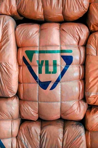 เสื้อสายเดี่ยวผู้หญิงมือสอง สไตล์เกาหลี Y2K สภาพเหมือนใหม่ ราคาถูก พร้อมส่ง เสื้อผ้าผู้หญิงมือสอง - Product Image 6