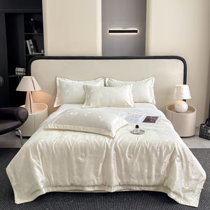 ชุดเครื่องนอนผ้าห่มฤดูร้อน 4 ชิ้น <span class=keywords><strong>ผ้า</strong></span>แจ็คการ์ดเนื้อเงา <span class=keywords><strong>ซัก</strong></span>เครื่องได้ - Product Image 1