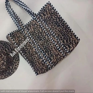 Sac fourre-tout en tissu matelassé imprimé en coton, imprimé léopard, tendance, simple, motif léopard, sac fourre-tout en toile, sac à main - Product Image 6