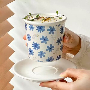 Mug à café en céramique rétro exquis et élégant, résistant aux hautes températures, compatible micro-ondes, en forme de gobelet en papier, pour la maison - Product Image 5